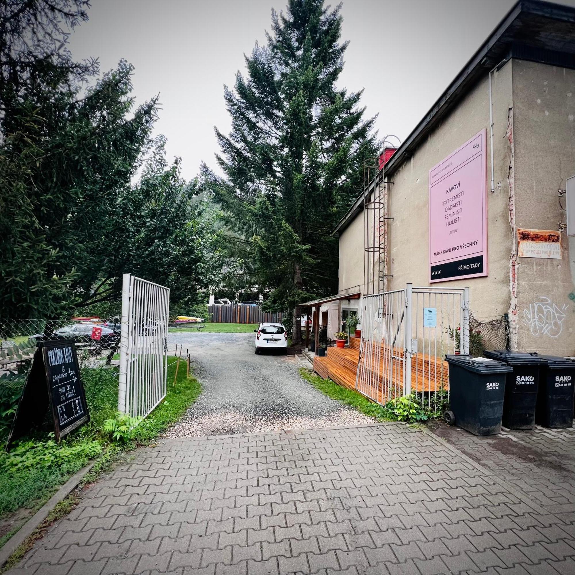 Tiny House Baraczek Brno-Jundrov, Ulice Veslarska Apartment Ngoại thất bức ảnh